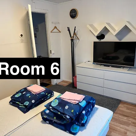 Проживание в семье Center, 2nd Floor, Private Rooms, With Kitchen Мянтюхарью