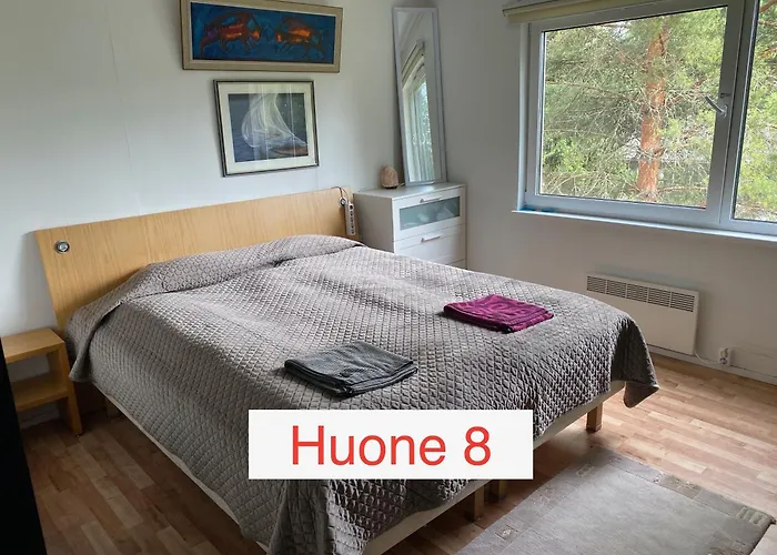 Privatunterkunft Center, 2nd Floor, Private Rooms, With Kitchen